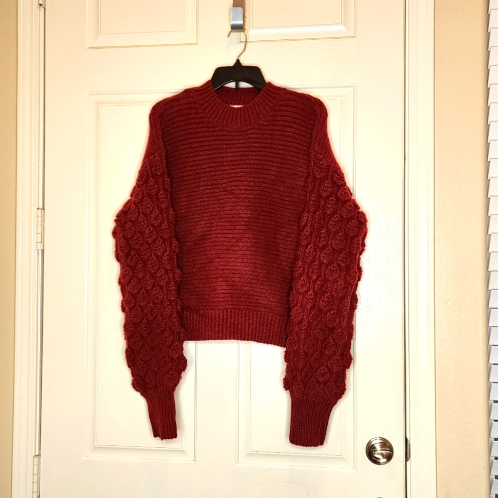 Harper Heritage textured Puff sleeve sweater, wine color, size medium